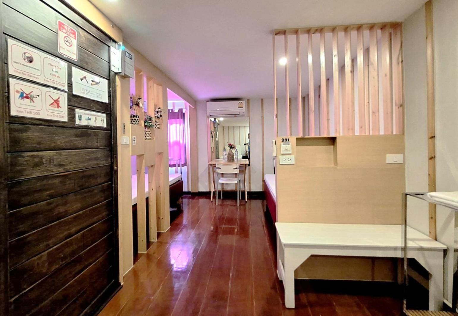 Check-In My Hostel Bangkok Zewnętrze zdjęcie