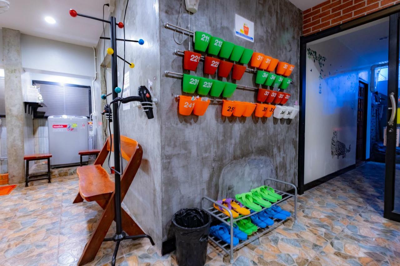 Check-In My Hostel Bangkok Zewnętrze zdjęcie